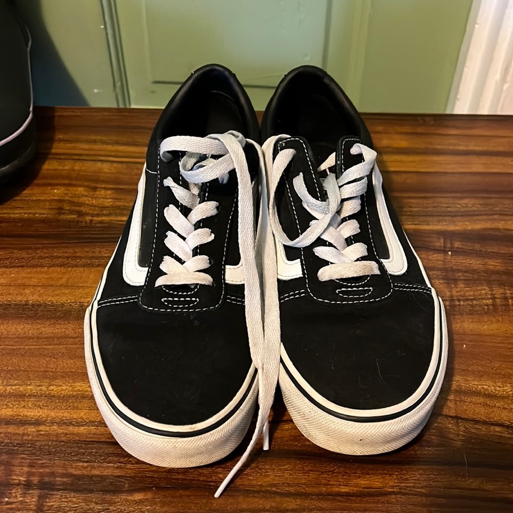 Womens size 8 Vans